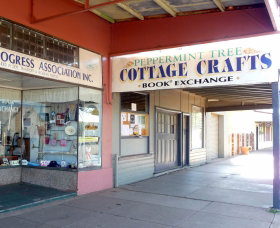 Peppermint Tree Cottage Crafts - Find Attractions 0