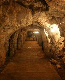 Wellington Caves And Phosphate Mine - Find Attractions 0