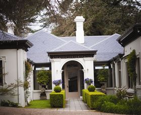 Duneira, Mt Macedon - Find Attractions 0