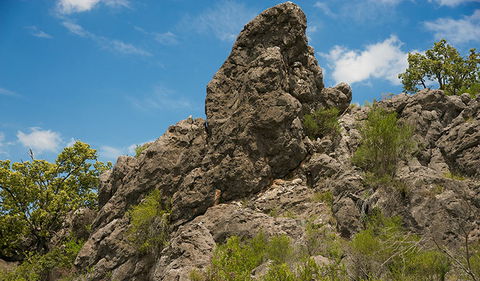 Verandah Cave - Find Attractions 2