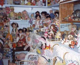 Gerogery Doll Museum - Find Attractions 1