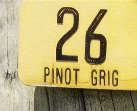 Angullong Wines - Find Attractions 2