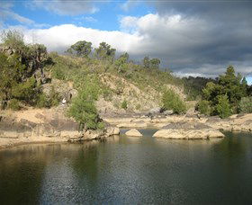 Kambah Pool To Pine Island - Find Attractions 2