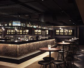 Luckyâ€™s Speakeasy - Find Attractions 2