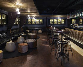 Luckyâ€™s Speakeasy - Find Attractions 1