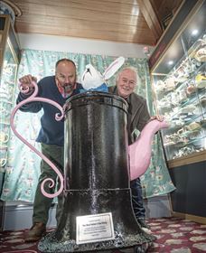 Bygone Beautys Treasured Teapot Museum And Tearooms - Find Attractions 7