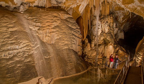 Junction Cave - Find Attractions 1