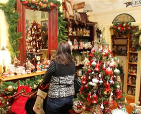 Rick Rutherfords Country Gallery - Find Attractions 5
