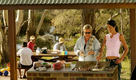 Apsley Falls Picnic Area - Find Attractions 0