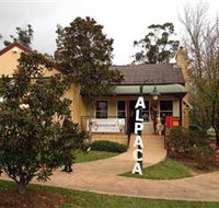 Australian Alpaca Barn - Hunter Valley Gardens - Find Attractions