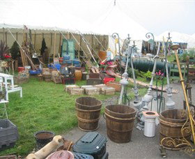 Dirty Janes Emporium - Find Attractions 3