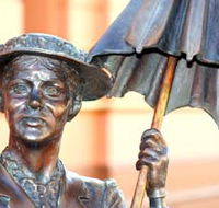 Mary Poppins Statue - Find Attractions