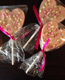 Pompadours Chocolate House - Find Attractions 0