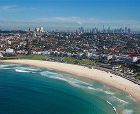 Bondi Beach - Find Attractions 0