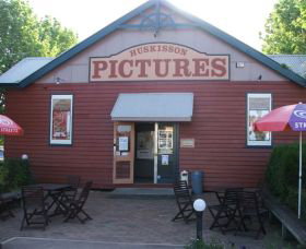 Huskisson Pictures Huskisson