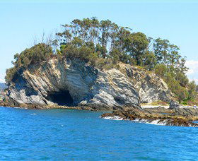 Kayaking Batemans Bay - Find Attractions 1