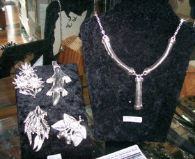 Australian Wildflower Jewellery Gallery - Find Attractions 1