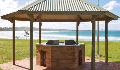 Woolgoolga Beach And Headland - Find Attractions 3