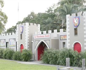 Macadamia Castle - Find Attractions 0