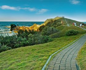 Cape Byron Headland And Lighthouse - Find Attractions 0
