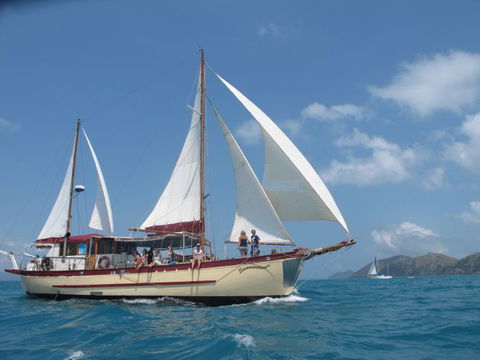 Adventure, Cruise, Dive And Outer Reef - Whitsundays Sailing Adventures - Find Attractions 3