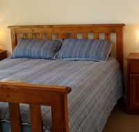 Lake Escape - Find Attractions