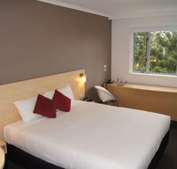 Ibis Sydney Olympic Park - Find Attractions