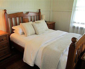 McLennans Lane River Retreat - Find Attractions 0