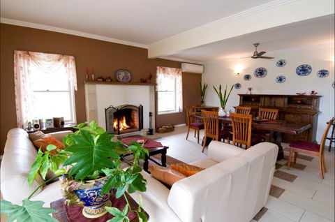 Villa Cavour Bed And Breakfast - Find Attractions 0