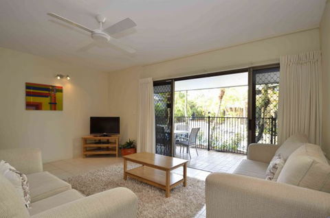 Glen Eden Beach Resort - Find Attractions 0