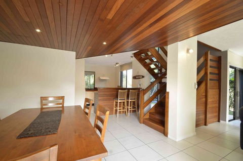 Glen Eden Beach Resort - Find Attractions 2