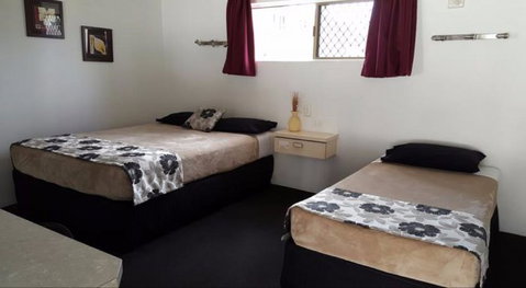 Siesta Villa Motor Inn - Find Attractions 0