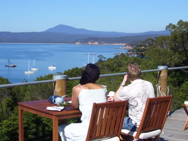 Snug Cove Bed and Breakfast Eden