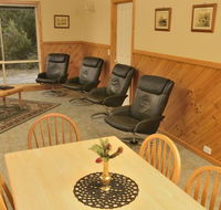 Riverside Retreat - Find Attractions