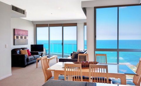 Pacific Views Resort - Find Attractions 12