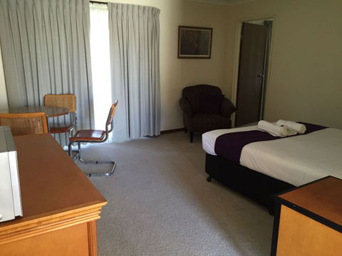 Balranald Motor Inn  - Find Attractions 5