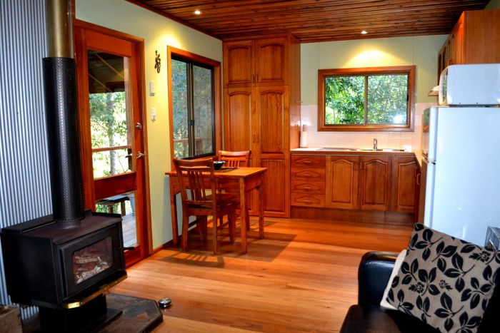 Waterfall Hideout-Rainforest Cabin for Couples Zara