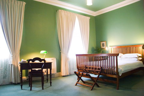Imperial Fine Accommodation - Find Attractions 1