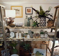DBar Gallery - Find Attractions