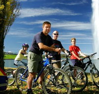 Lake Burley Griffin - Find Attractions