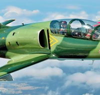 JetFighter - Find Attractions
