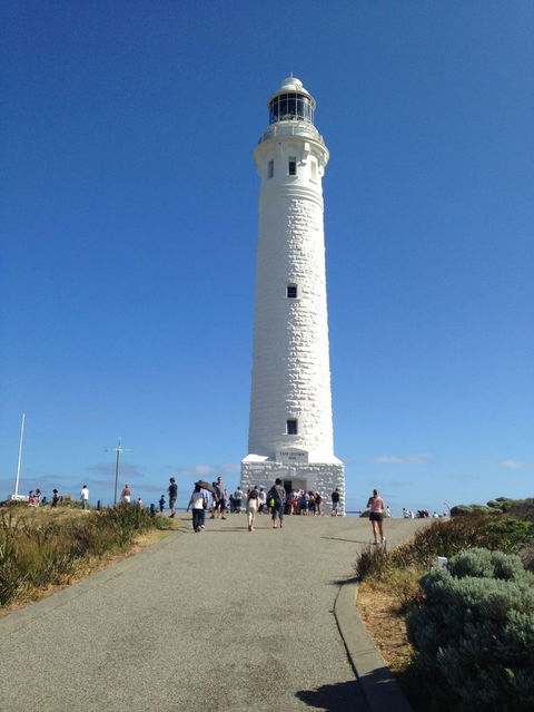 Margaret River, Caves, Wine And Cape Leeuwin Lighthouse Tour From Perth - Find Attractions 11