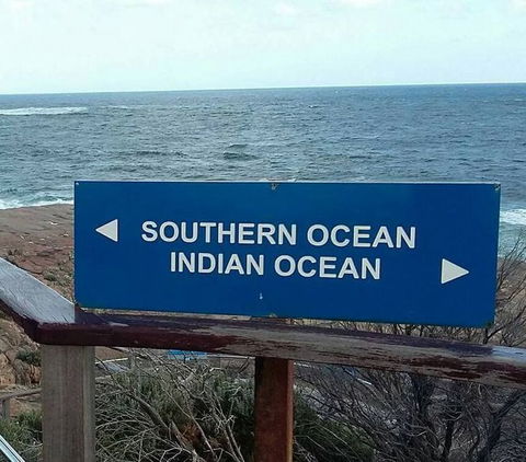 Margaret River, Caves, Wine And Cape Leeuwin Lighthouse Tour From Perth - Find Attractions 3