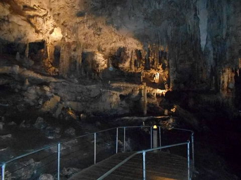 Margaret River, Caves, Wine And Cape Leeuwin Lighthouse Tour From Perth - Find Attractions 5