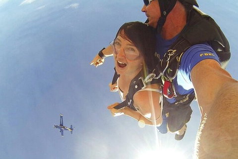 Skydive Perth From 15000ft With Beach Landing - Find Attractions 7