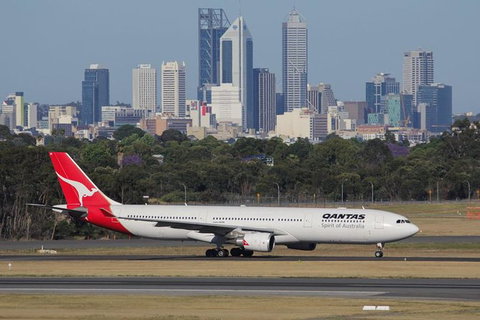 Airport Transfer-Fremantle To Perth Airport - Find Attractions 1