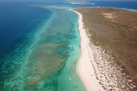 Ningaloo Reef Or Muiron Islands Snorkeling And Wildlife Adventure - Find Attractions 1