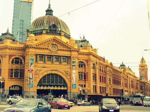 Melbourne Highlights With Brighton Beach And St Kilda Tour - Find Attractions 9