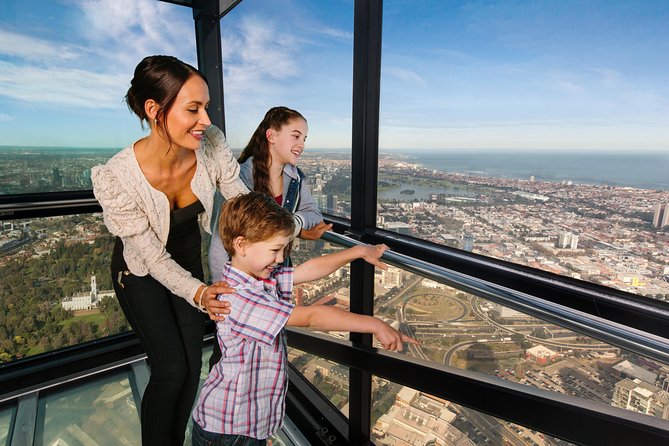 Half-Day Melbourne City Laneways and Arcades Tour with Eureka Skydeck Melbourne