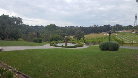 Yarra Valley Winery Tour From Melbourne Including Lunch And Yarra Valley Chocolaterie - Find Attractions 3
